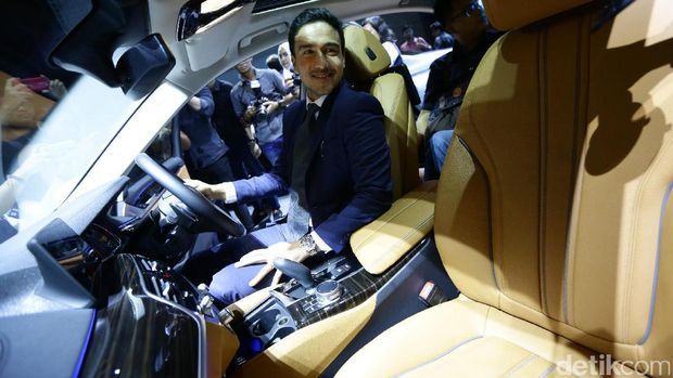 Hamish Daud di peluncuran Seri 5