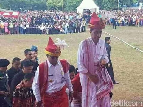 Jokowi di Sumba Barat Daya.