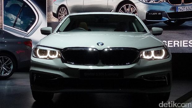 Eloknya Sedan BMW Seri 5 Generasi Ketujuh