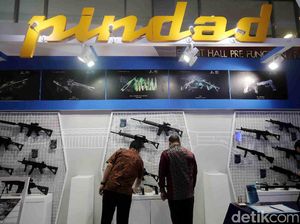 Luhut Rapat soal Penguatan Industri Senjata RI, Ini Hasilnya