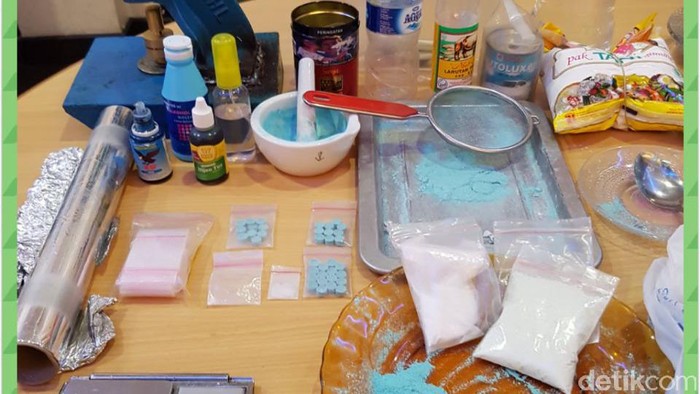 Industri Peracikan Ekstasi di Pekanbaru Digerebek Polisi