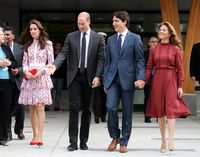 Foto Gaya Maskulin Justin Trudeau PM Kanada yang Tampan 