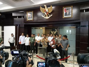 Menko Wiranto: Perppu 2/17 Bukan untuk Batasi Ormas