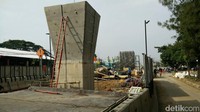 LRT Jakarta Jakarta Fase I membentang sepanjang 5,8 km dari Jalan Kelapa Gading Boulevard (Jakarta Utara) ke lokasi Velodrome atau stadion balap sepeda di Rawamangun, Jakarta Timur. (dok.detikcom)