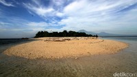 Pantai Pulau Tabuhan, Banyuwangi, yang bersih. Febri Angga Palguna/detikcom/File.