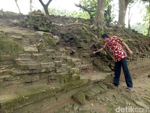 Belum Selesai Eskavasi, Candi Patakan di Lamongan Rusak
