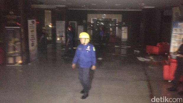  Kebakaran di kantor Direktorat Jenderal Pajak Kanwil DJP Sumatera Utara I, Kamis (13/7/2017)