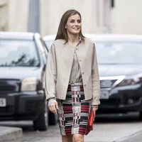 Ratu Letizia tiba untuk sebuah pertemuan di CSME (Konfederasi Kesehatan Mental Kesehatan Espana) pada tanggal 18 Oktober 2016 di Madrid, Spanyol. (Foto: Carlos Alvarez / Getty Images)