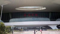 Tampak luar Stasiun Hangzhou terlihats angat megah. Feby Dwi Sutianto.