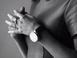 Miranda Kerr Jadi Duta Smartwatch Mewah