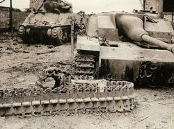 Kengerian Perang Dunia II Dalam Bidikan Kamera Jenderal