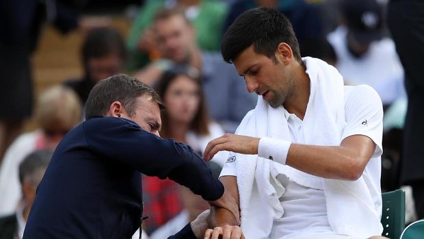 Djokovic Cedera, Berdych ke Semifinal
