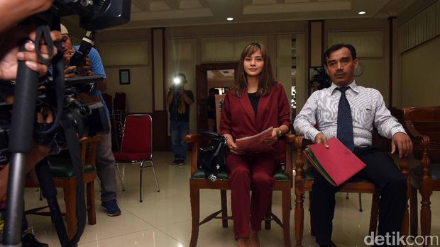 Ammar Zoni Ditangkap Polisi, Gracia Indri Gugat Cerai David 'NOAH'