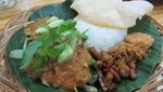 Yuk, Makan Enak dengan Jajan 7 Pecel Sayuran yang Sedep Mantep Ini!