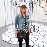 Nicky Hilton memakai tas Celine. Foto: Getty Images