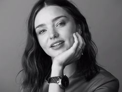 Miranda Kerr Jadi Duta Smartwatch Mewah