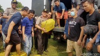 Argo mengatakan operasi tersebut dilakukan setelah polisi menerima informasi terkait akan adanya pengiriman sabu ke Indonesia. Tim kemudian melakukan penyelidikan hingga akhirnya polisi menggagalkan penyelundupan sabu tersebut.