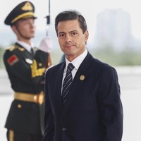 Presiden Meksiko Enrique Pena Nieto. Pria-pria Meksiko dikenal dengan ketampanannya, begitu pula Presiden Meksiko ke-62 ini. Enrique juga termasuk pemimpin dunia yang masih muda, usia 52 tahun. Foto: Getty Images