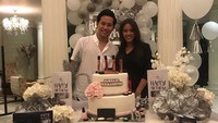 Thank you for the surprise honey???#19thbirthday, tulis Aurel keterangan foto pada 12 Juli. Dok. Instagram/aurelie.hermansyah
