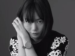 Miranda Kerr Jadi Duta Smartwatch Mewah