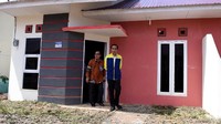 Terkait kualitas rumah yang dipertanyakan, Jokowi Jokowi memastikan bahwa setiap unit yang dibangun layak huni. Dalam proyek pengadaan rumah murah ini, pemerintah bekerja sama dengan Bank Tabungan Negara (BTN) sebagai Bank BUMN yang khusus bergerak di bidang kredit kepemilikan rumah. Dok. Setpres.