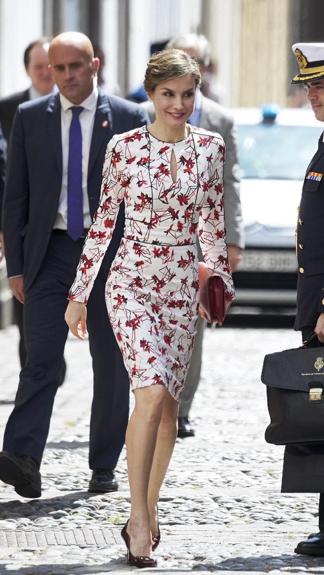 Ratu Letizia menghadiri presentasi tentang pencalonan Warisan Dunia Unesco dari Lanskap Budaya Risco Caido dan Espacios Sagrados de Montana de Gran Canaria di Casa de Colon pada tanggal 24 April 2017 di Las Palmas de Gran Canaria, Spanyol. (Foto: Carlos Alvarez / Getty Images)