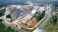 Menurut data Kementerian Pekerjaan Umum dan Perumahan Rakyat (PUPR) yang dikutip detikFinance, Kamis (13/7/2017), Bendungan Karian sudah mencapai perkembangan fisik mencapai 35,04% dengan realisasi serapan anggaran mencapai 32,45%. Pool/dok. Kementerian PUPR.