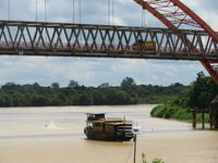 Jembatan Sungai Kahayan