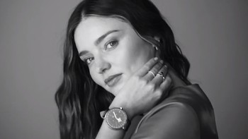 Louis Vuitton menyematkan prosesor Snapdragon Wear 2100 dan RAM 512 MB.  Foto: Louis Vuitton