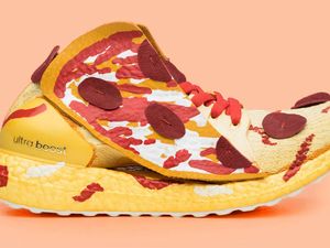 Yumm! Adidas Rilis Sneakers yang Bentuknya Mirip Pizza