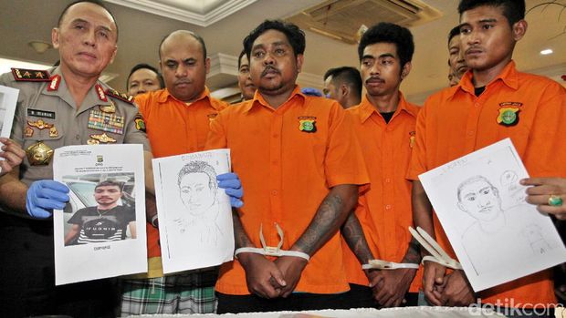 Empat pelaku pengeroyokan Hermansyah ditangkap, tak lama kemudian satu pelaku lainnya menyerahkan diri