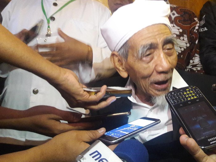 Mbah Moen: Semoga Pilpres 2019 Lebih Cerah dan Lebih Baik
