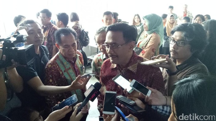 Djarot Dukung Pemerintah Blokir Telegram