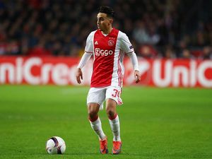 Simpati untuk Abdelhak Nouri: Ramai-Ramai Pakai Nomor 34