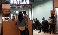 Eatlah: Di Sini Ada <i>Salted Egg Chicken Rice</i> Gaya Singapura yang Sedap