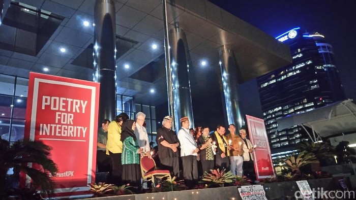 Dukung KPK, 43 Organisasi Tolak Hak Angket Lewat Puisi
