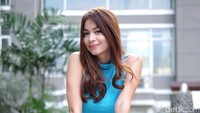 Sandra sebelumnya sempat viral akibat lahir di pesawat. Hanif Hawari/detikHOT