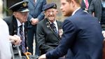 Ikut Premier Dunkirk, Pangeran Harry Berjumpa Veteran Perang