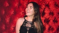 Gadis berusia 20 tahun itu tampak sangat cantik. (Dok. Instagram)