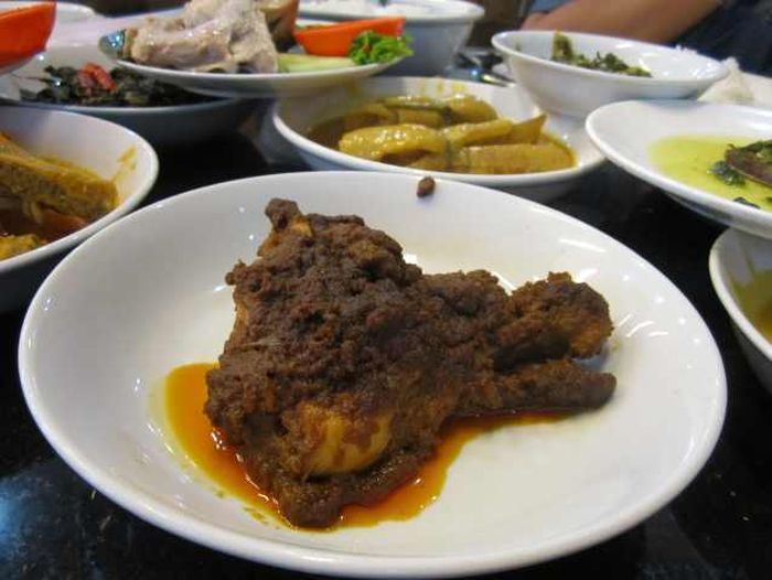 Jadi Makanan Terenak Sedunia, Intip Deretan Rendang di ...