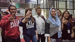 Lebih Dekat dengan Tsamara, Politikus PSI yang Status Kawinnya Viral