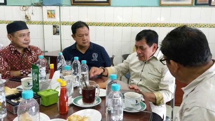 Politik Warung Kopi ala Nurdin Halid