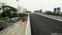 Manager Proyek Simpang Susun Semanggi Dani Widiatmoko menjelaskan, pada proses uji beban semalam, Kementerian Pekerjaan Umum dan Perumahan Rakyat (PUPR) sengaja ingin menguji kekuatan struktur dan kinerja jembatan tersebut. Dengan cara menaruh beban ekstrim di atas bentang terpanjang, di jembatan Simpang Susun Semanggi.