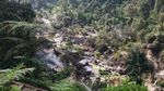 Foto: Bukan Kawah Putih, Ini Kawah Rengganis yang Juga Indah
