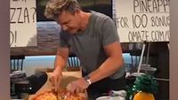 Demi Amal, Gordon Ramsay Akhirnya Mau Cicipi Makanan yang Paling Dibencinya