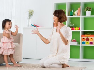 Lagu Anak-anak Era 90-an Ini Oke Juga Dikenalkan ke si Kecil