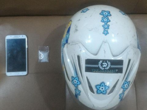 Barang bukti yang diamankan dari Abdullah