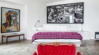 Casa Malca memiliki interior unik dan mewah yang letaknya berada di pesisir pantai (Casa Malca)