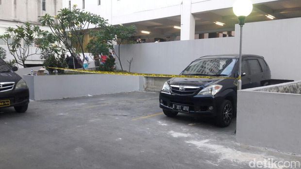 Pria tewas terjatuh di Apartemen The Suite Menteng Square, Jakarta Pusat.