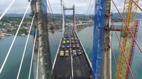 Jembatan sepanjang 1.140 meter ini terbagi menjadi 3 bagian. Jembatan pendekat Poka (Poka approach bridge) sepanjang 520 meter, jembatan pendekat Galala (Galala approach bridge) sepanjang 320 meter, dan ketiga, jembatan utama (main bridge) sepanjang 300 meter. Pool/dok. PUPR.